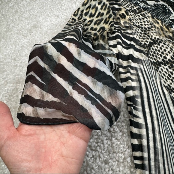 Chico’s Animal Print Blouse. Snakeskin Cheetah Zebra Leopard Sequin Beads.  1 - Picture 7 of 14
